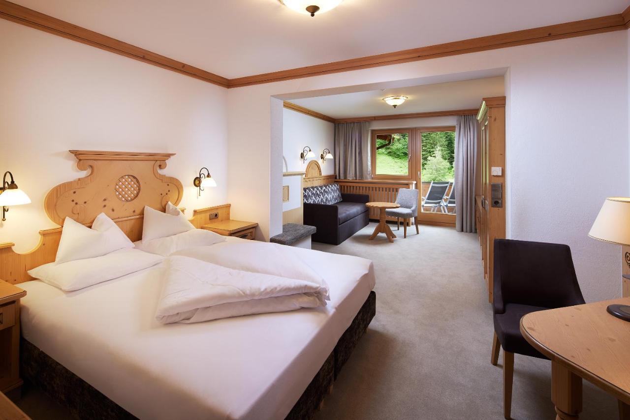 Auenhotel Тукс Екстериор снимка