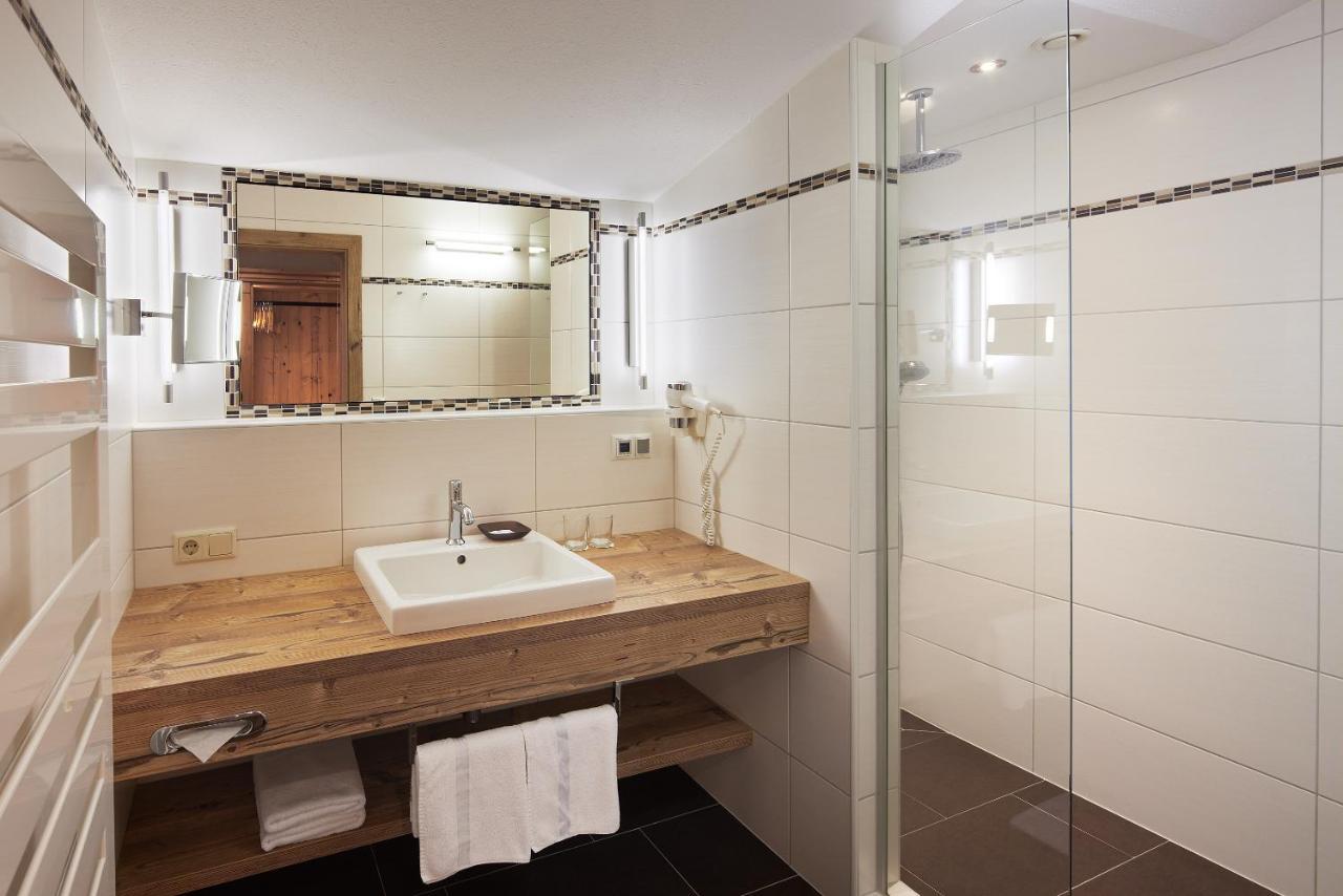 Auenhotel Тукс Екстериор снимка