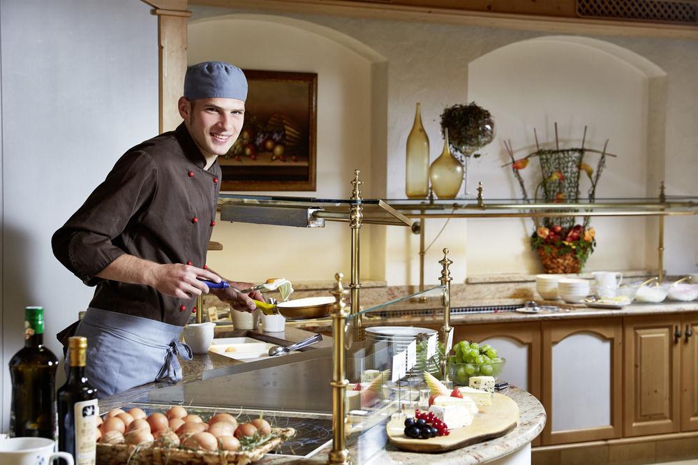 Auenhotel Тукс Екстериор снимка