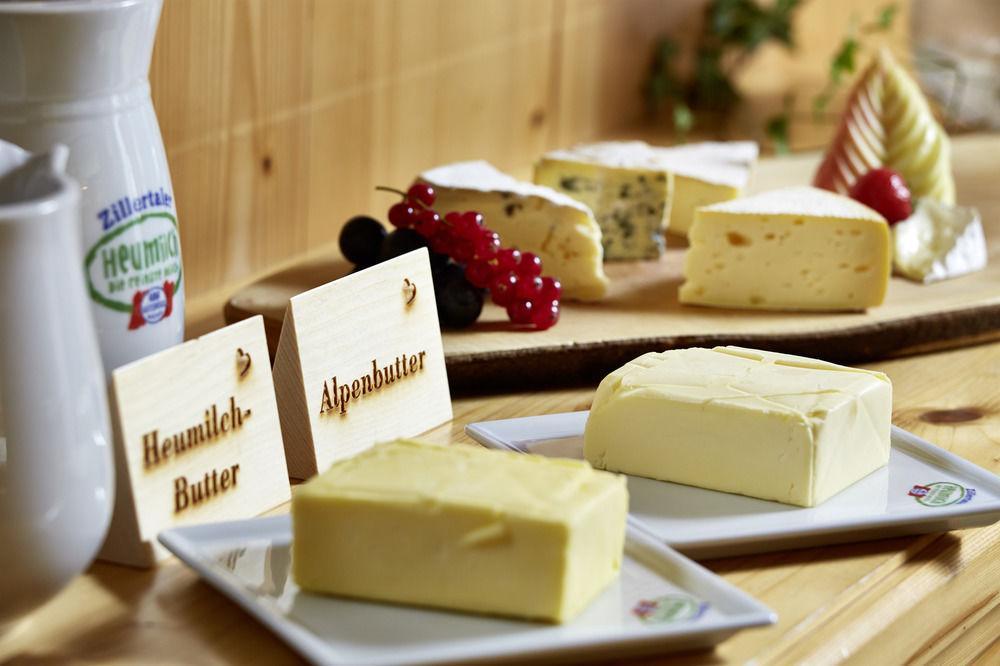 Auenhotel Тукс Екстериор снимка