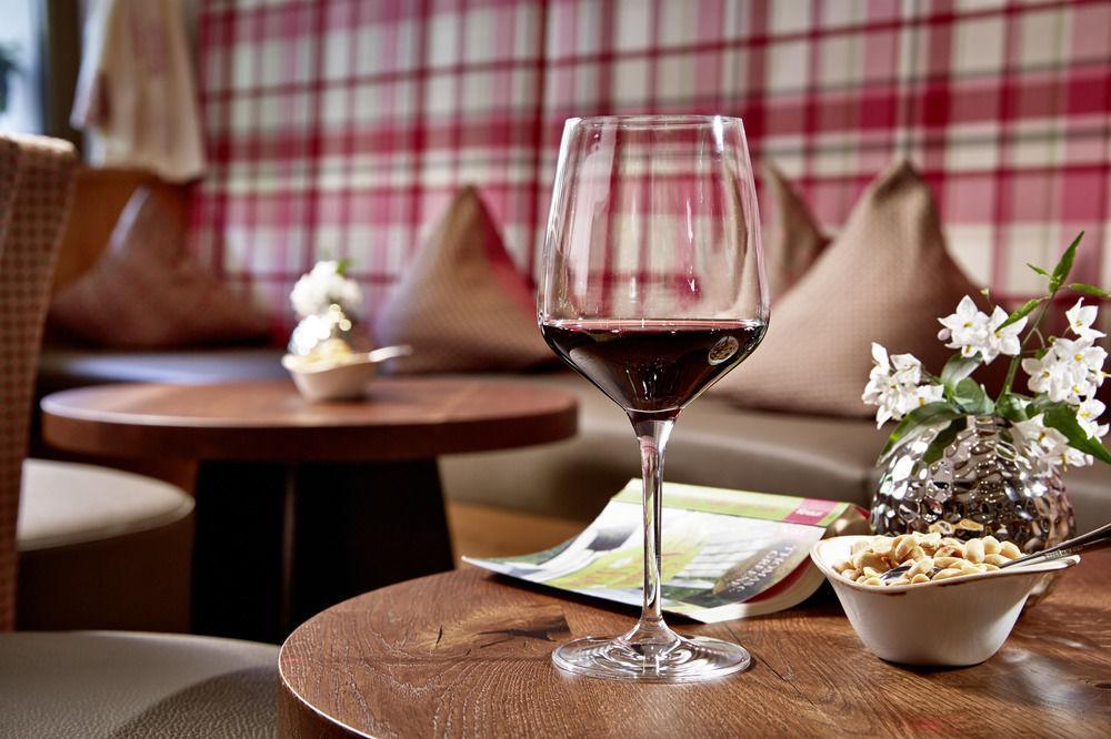 Auenhotel Тукс Екстериор снимка
